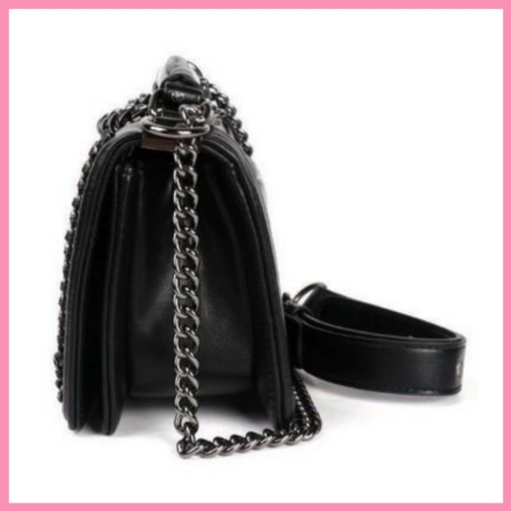 NWT Chain Embellished Boy Flap Handbag - Picture 3 of 5
